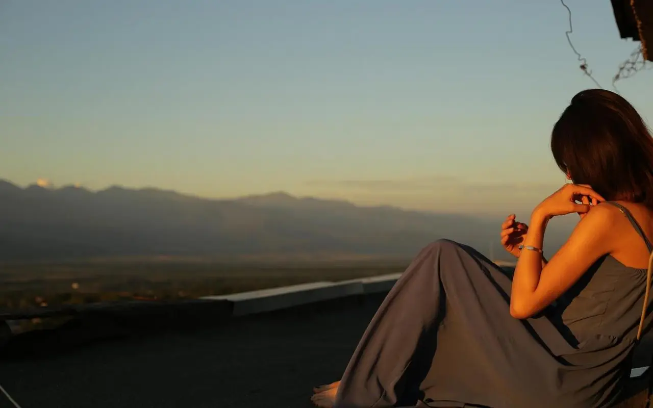 Podróżowanie solo – jak przezwyciężyć lęk przed samotnymi wyjazdami?